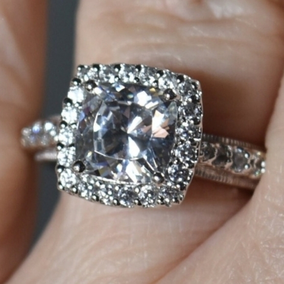 Tacori Wedding Ring - Picture 7 of 7